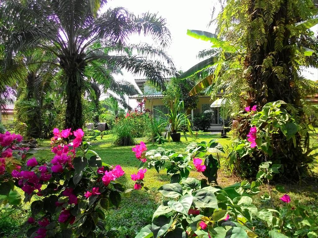 Aathid Garden Khao Lak Villa Ngoại thất bức ảnh
